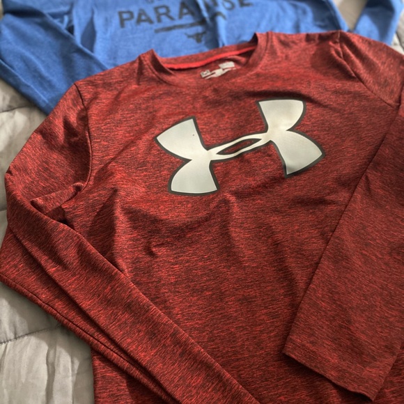 Long sleeved athletic shirts - Picture 2 of 4